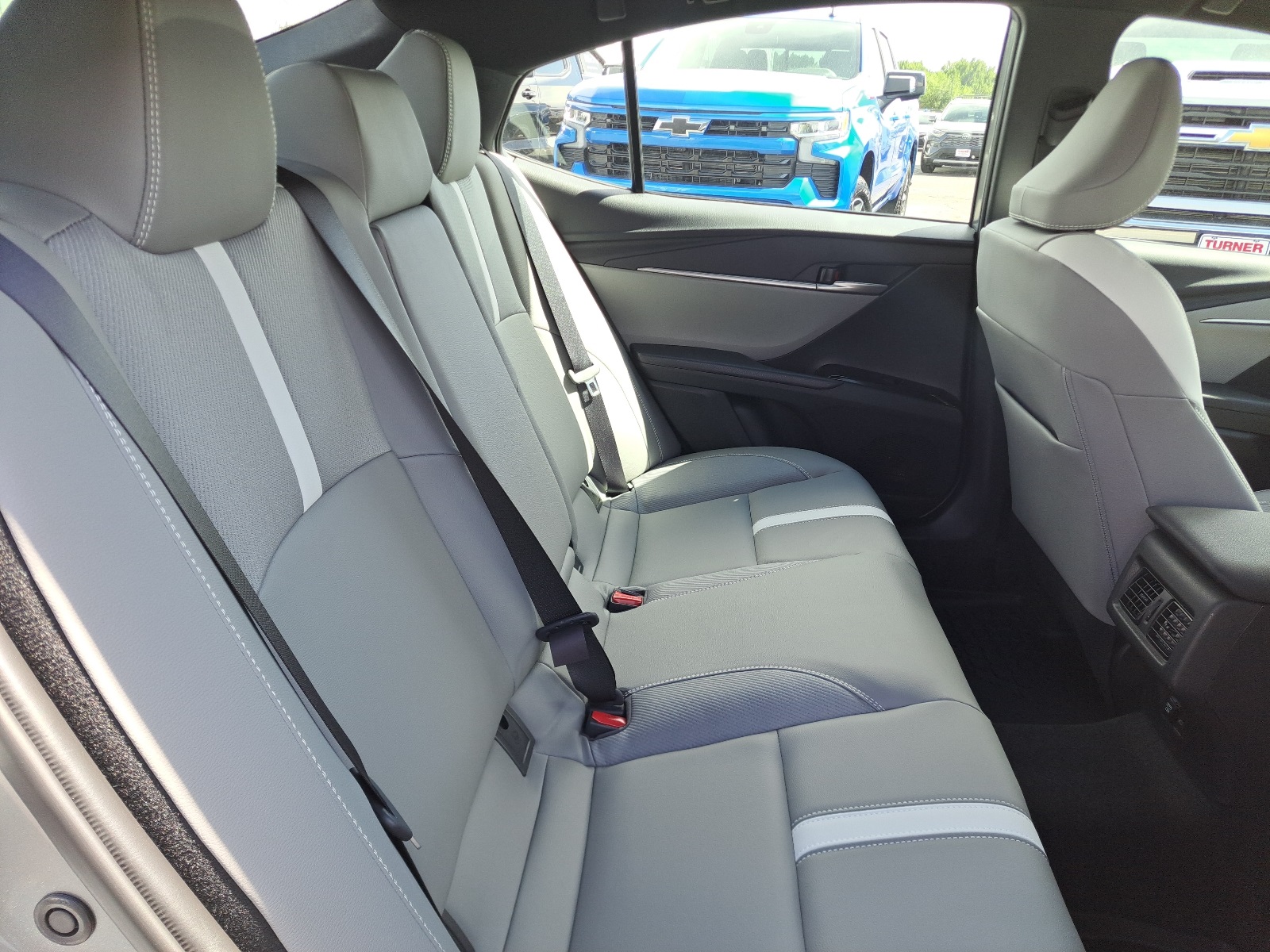 2025 Toyota Camry SE photo 20