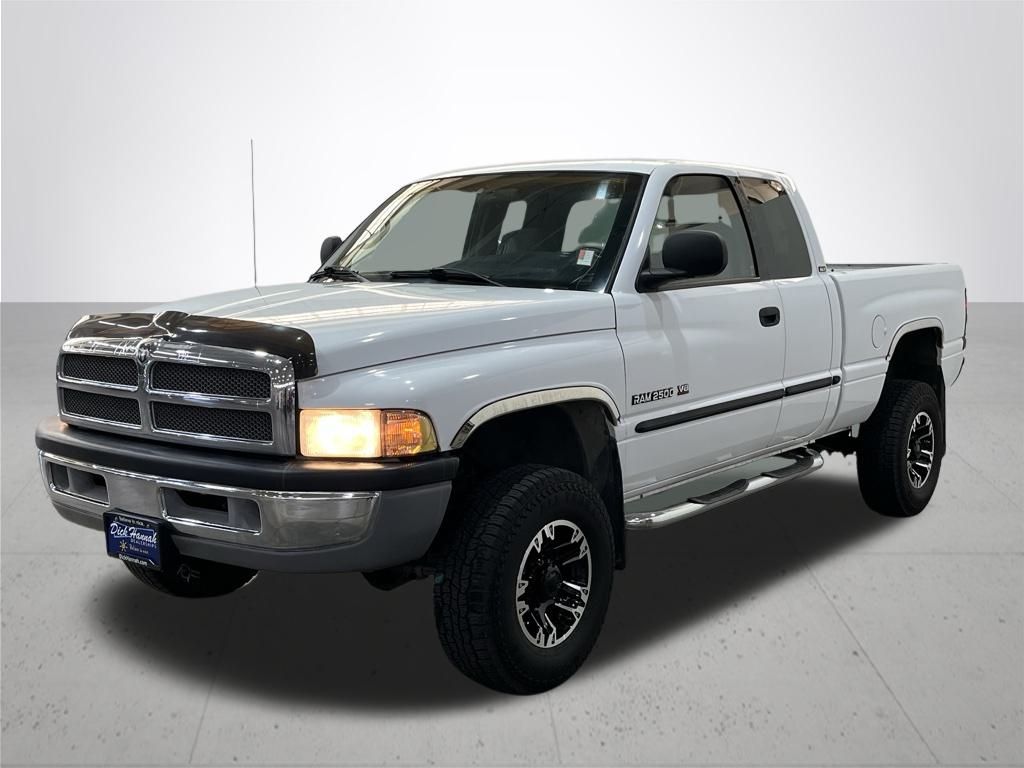 2000 Dodge Ram SLT photo 2