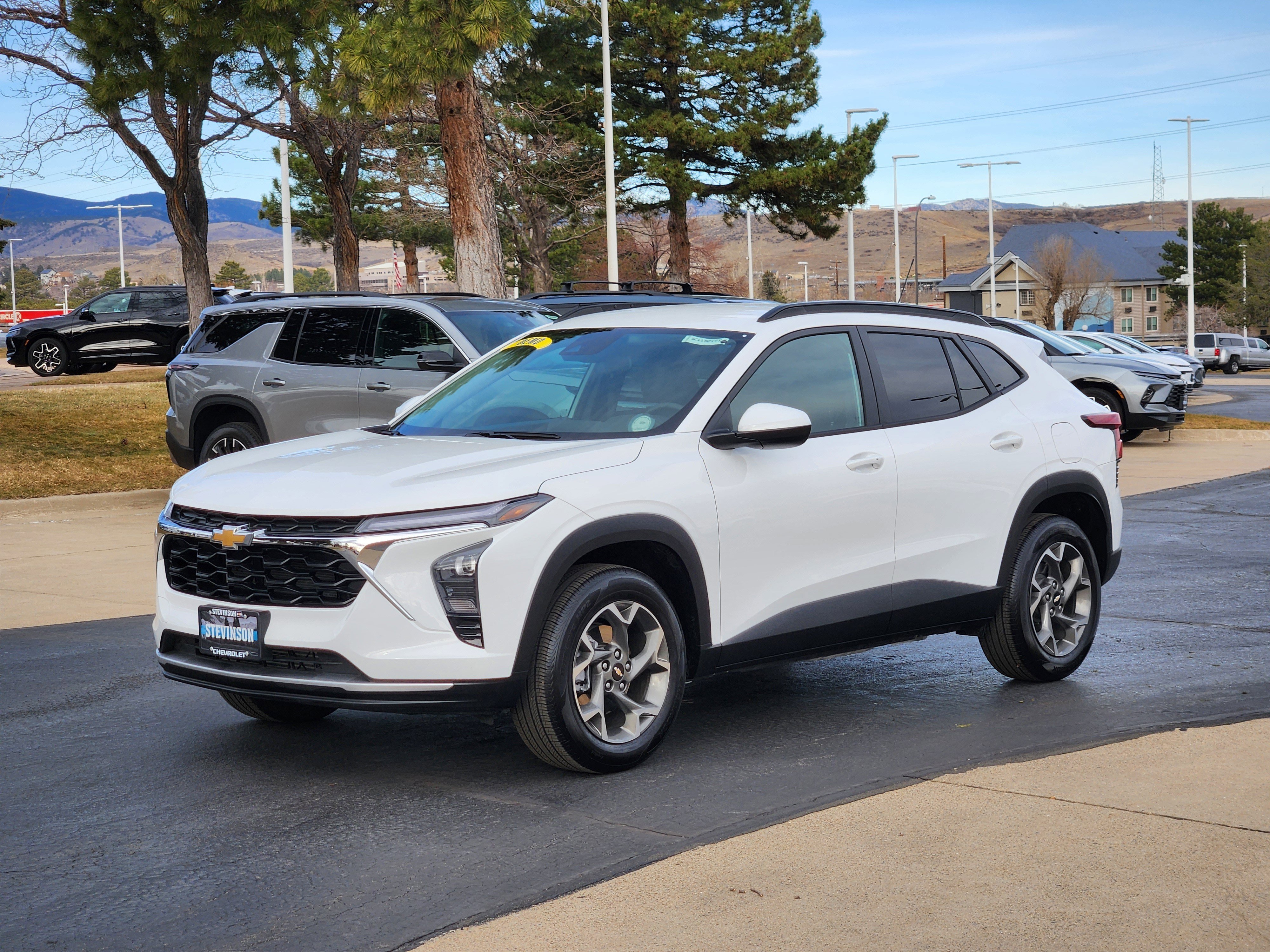 2025 Chevrolet Trax LT's photo