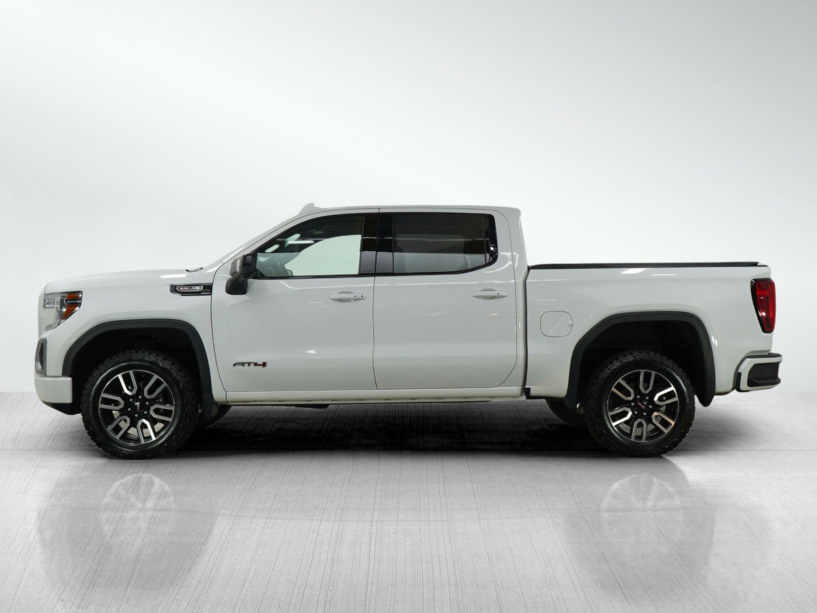 Used 2021 GMC Sierra 1500 AT4 with VIN 1GTP9EEL4MZ314854 for sale in Roseville, Minnesota