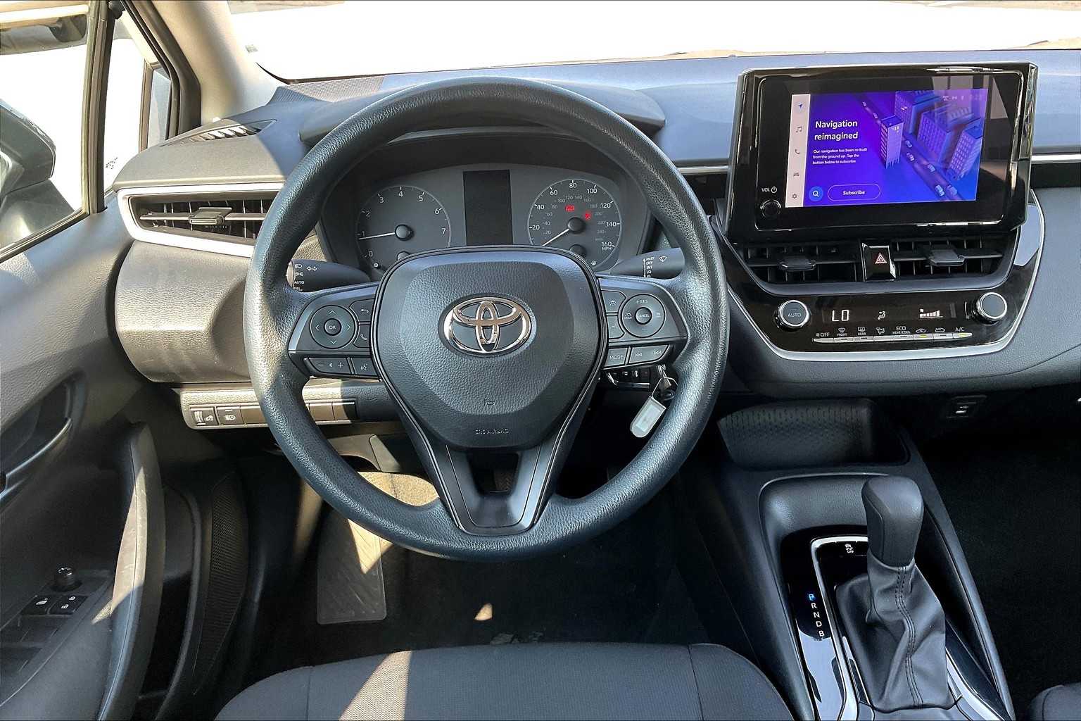 2024 Toyota Corolla LE photo 5