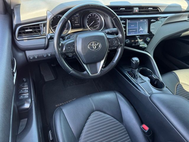 2020 Toyota Camry SE photo 23
