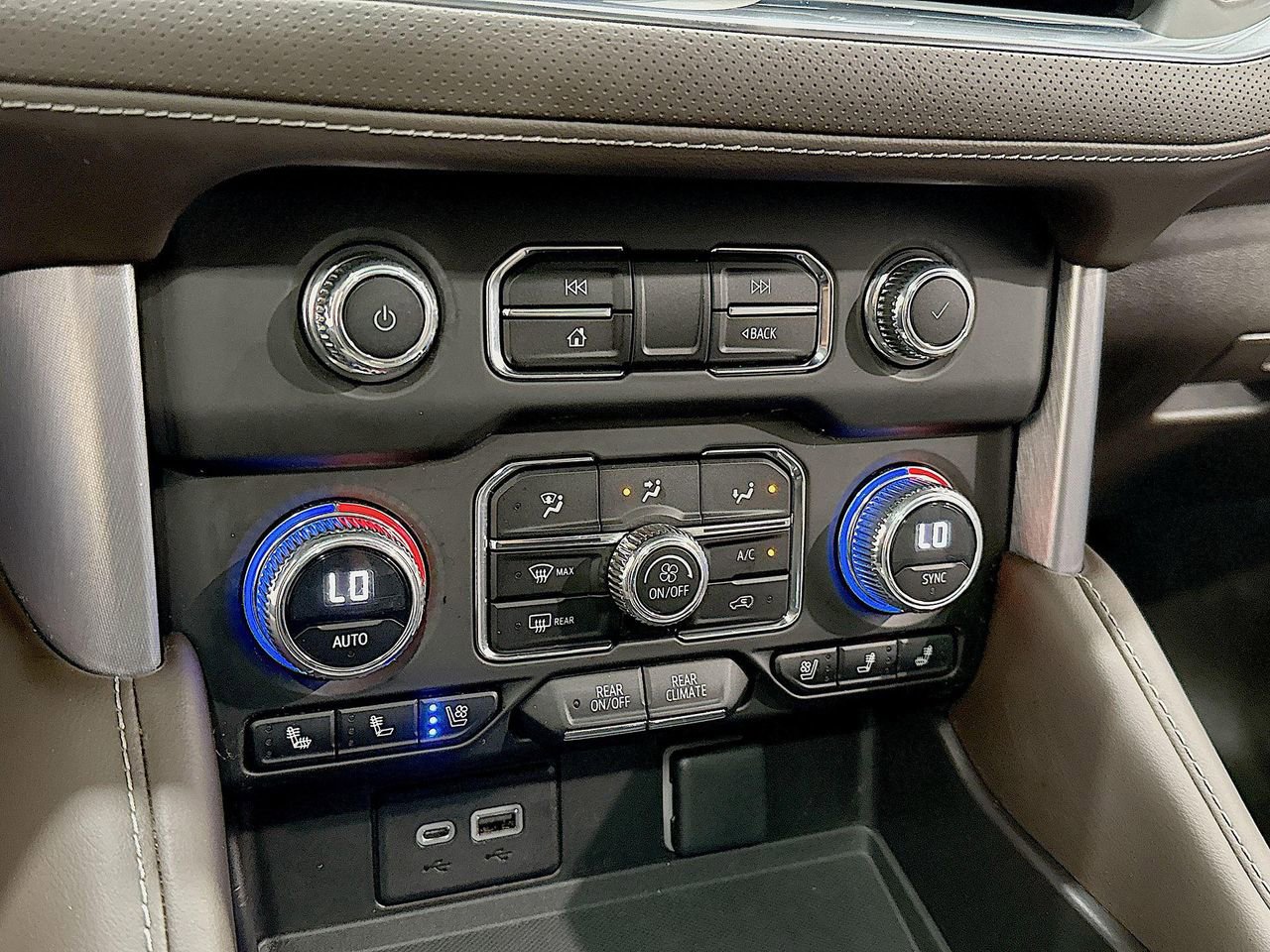 2023 Gmc Yukon SLT photo 17