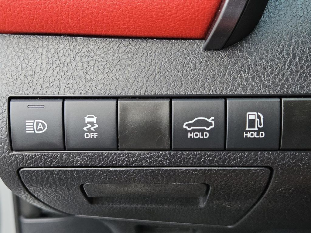 2023 Toyota Camry XSE photo 18