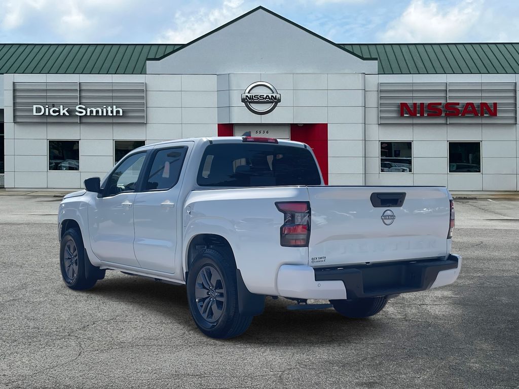 2025 Nissan Frontier Crew Cab SV photo 4
