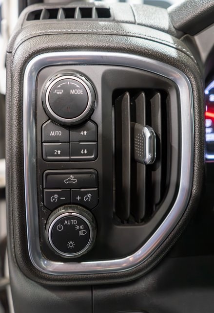 2020 Chevrolet Silverado 1500 LT photo 8