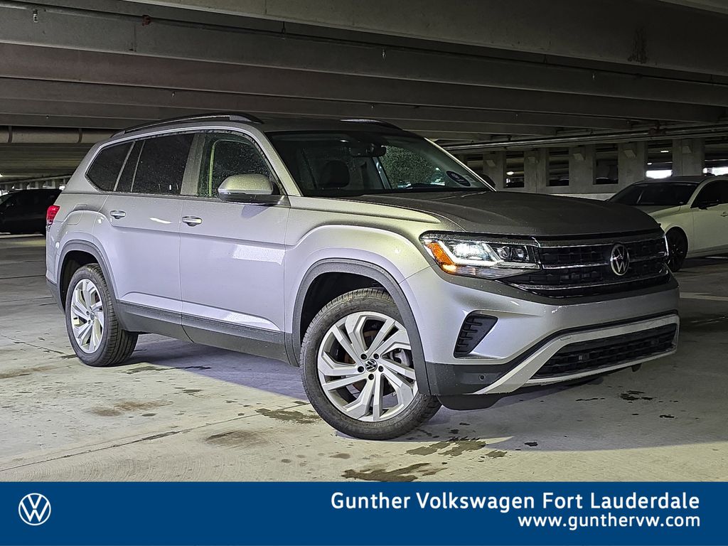 2022 Volkswagen Atlas SE w/Tech's photo