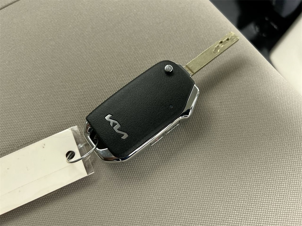 2025 Kia Soul LX S photo 30