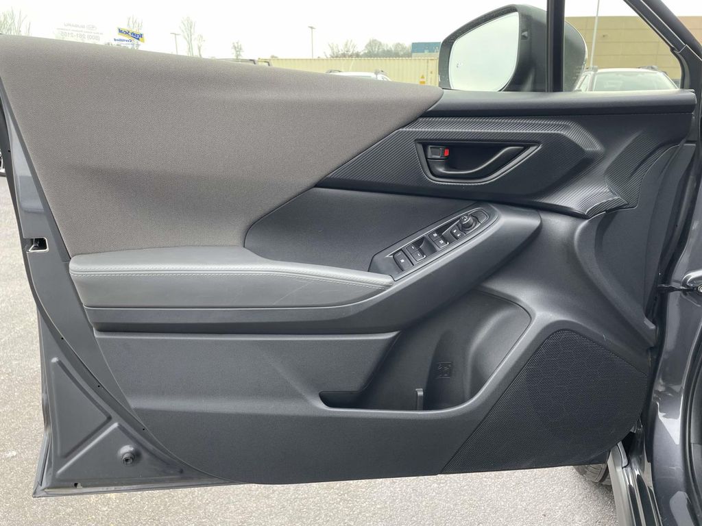 2024 Subaru Crosstrek Premium photo 4