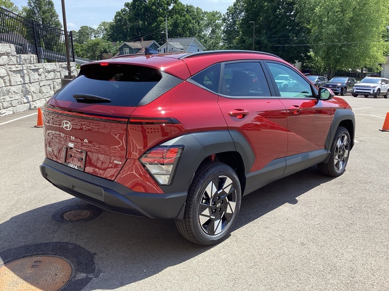 2025 Hyundai Kona SEL photo 6