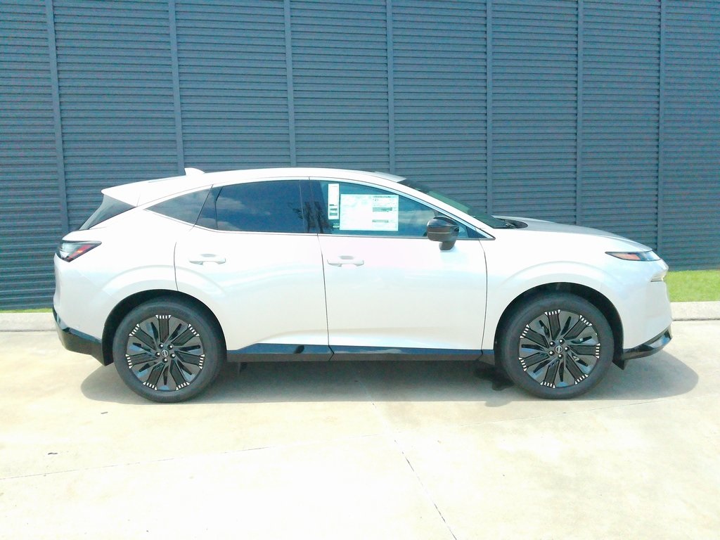 2025 Nissan Murano Platinum photo 2