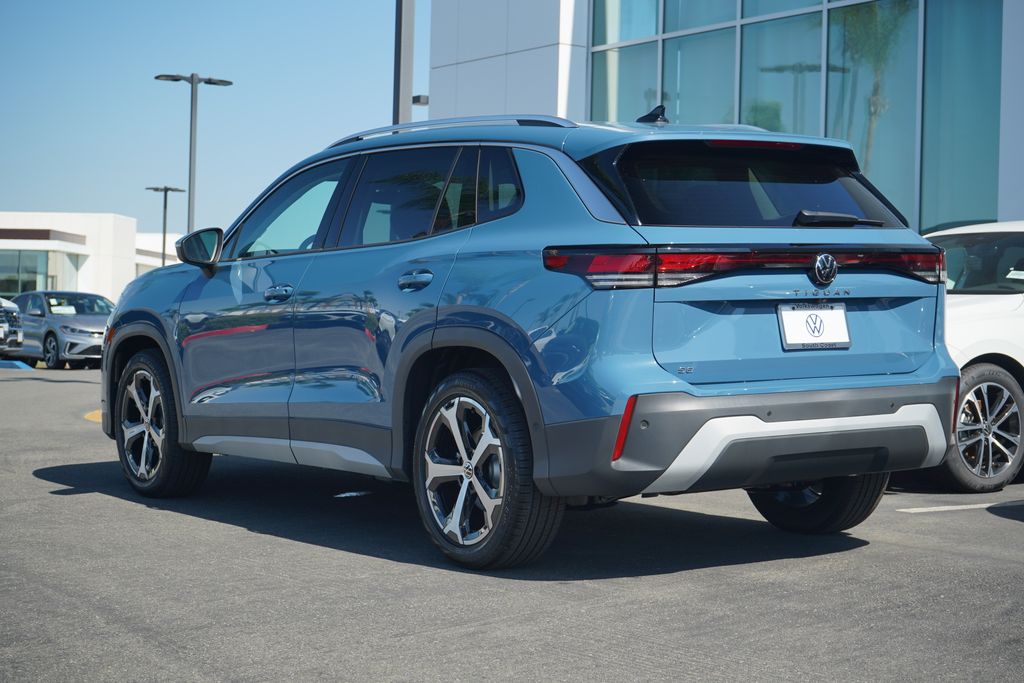 2026 Volkswagen Tiguan SE photo 3