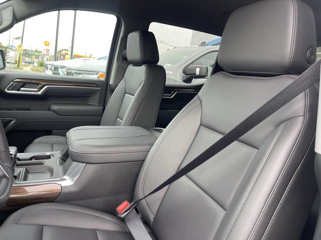 2025 Chevrolet Silverado 1500 RST photo 15