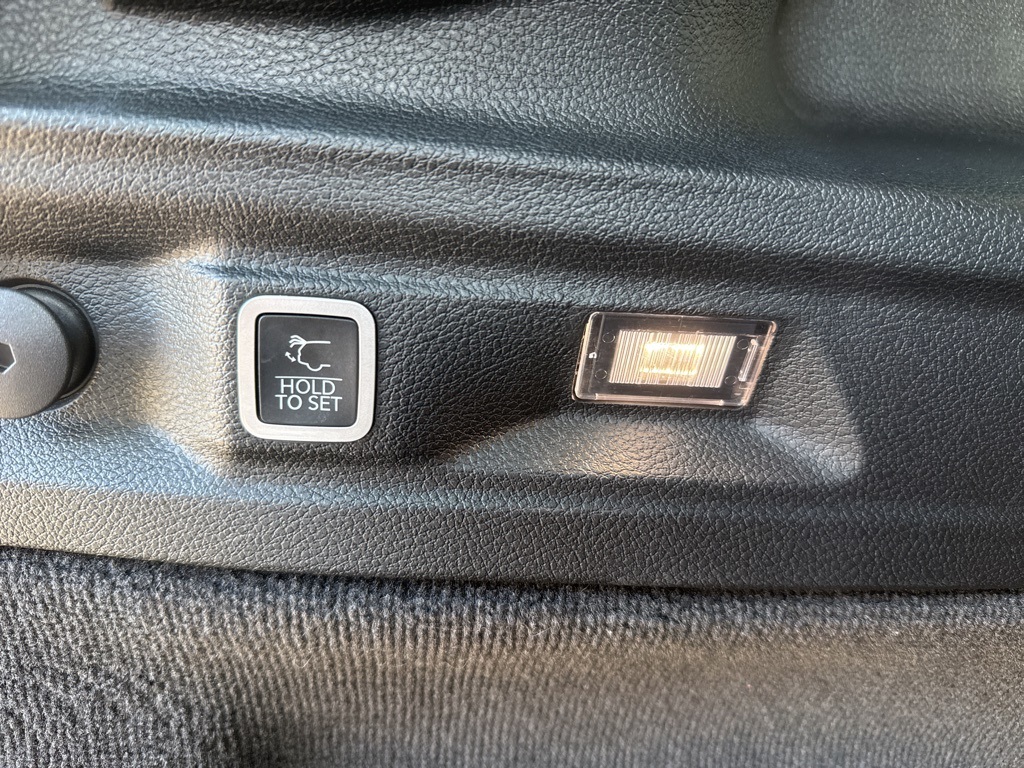 2021 Jeep Grand Cherokee L Summit Reserve photo 28