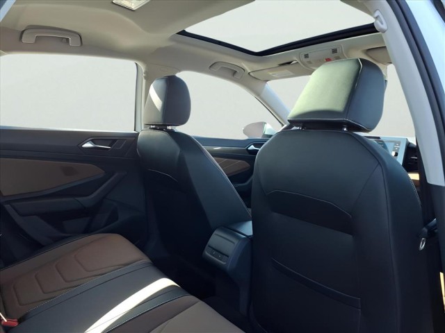 2026 Volkswagen Jetta SEL photo 8