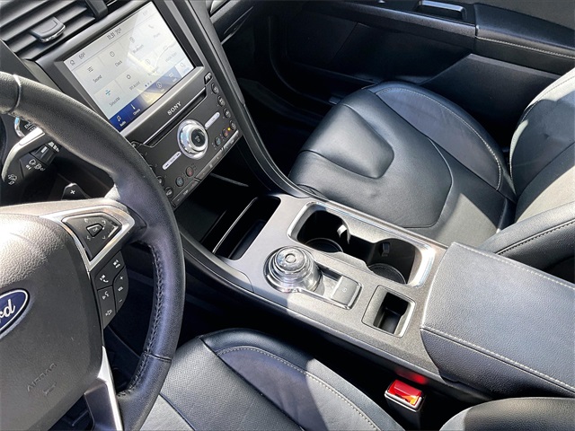 2020 Ford Fusion Titanium photo 13