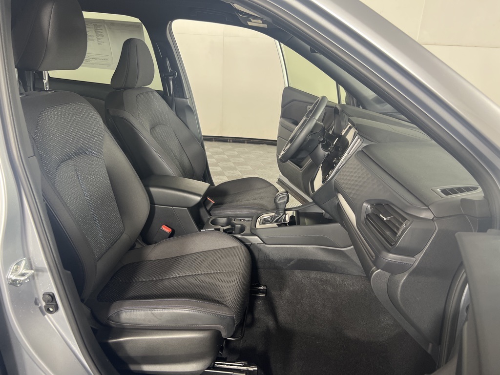2025 Subaru Forester Premium Base photo 3