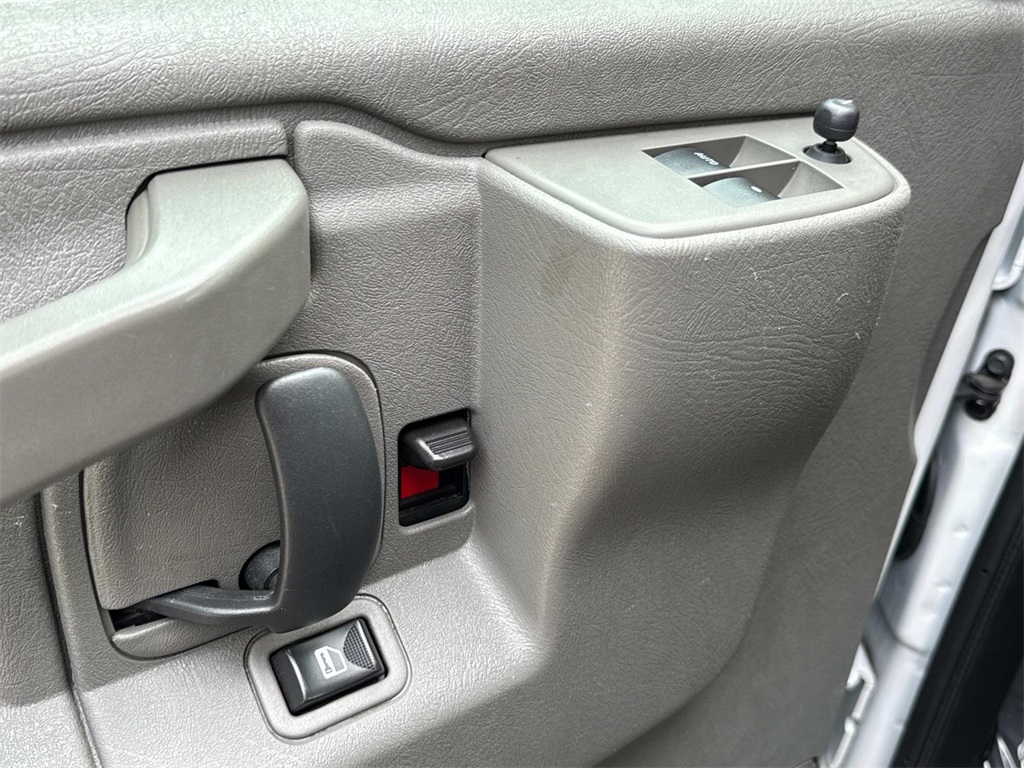 2019 Chevrolet Express 3500 Work Van photo 18