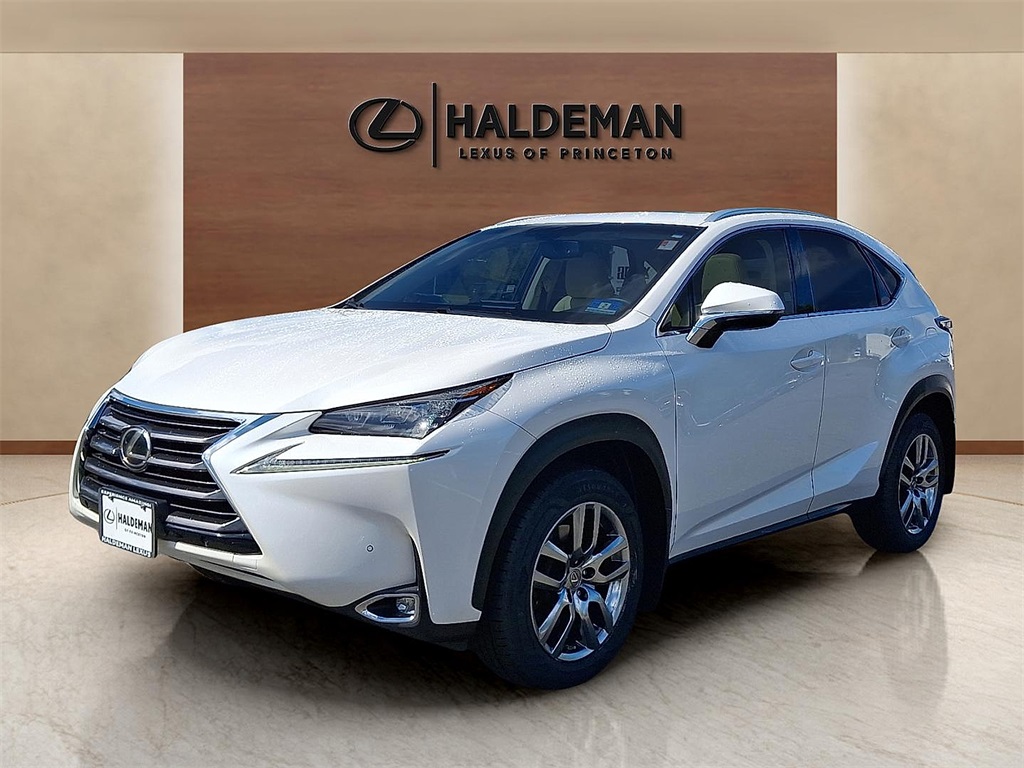 2016 Lexus NX 200t Luxury photo 2