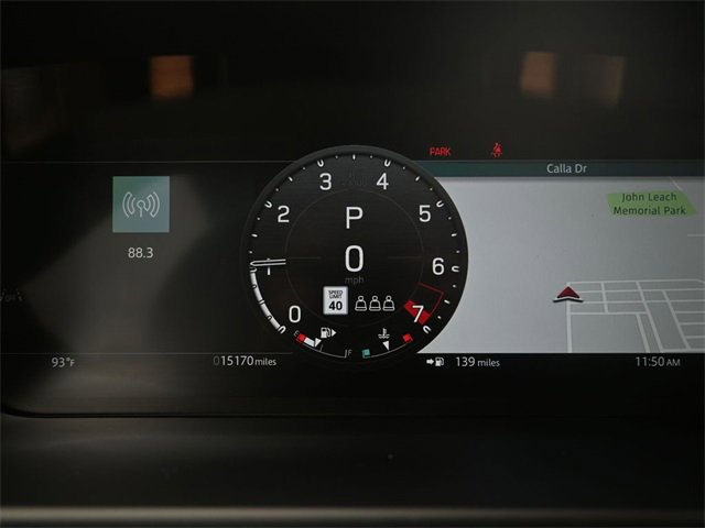 2024 Land Rover Defender 110 S photo 8