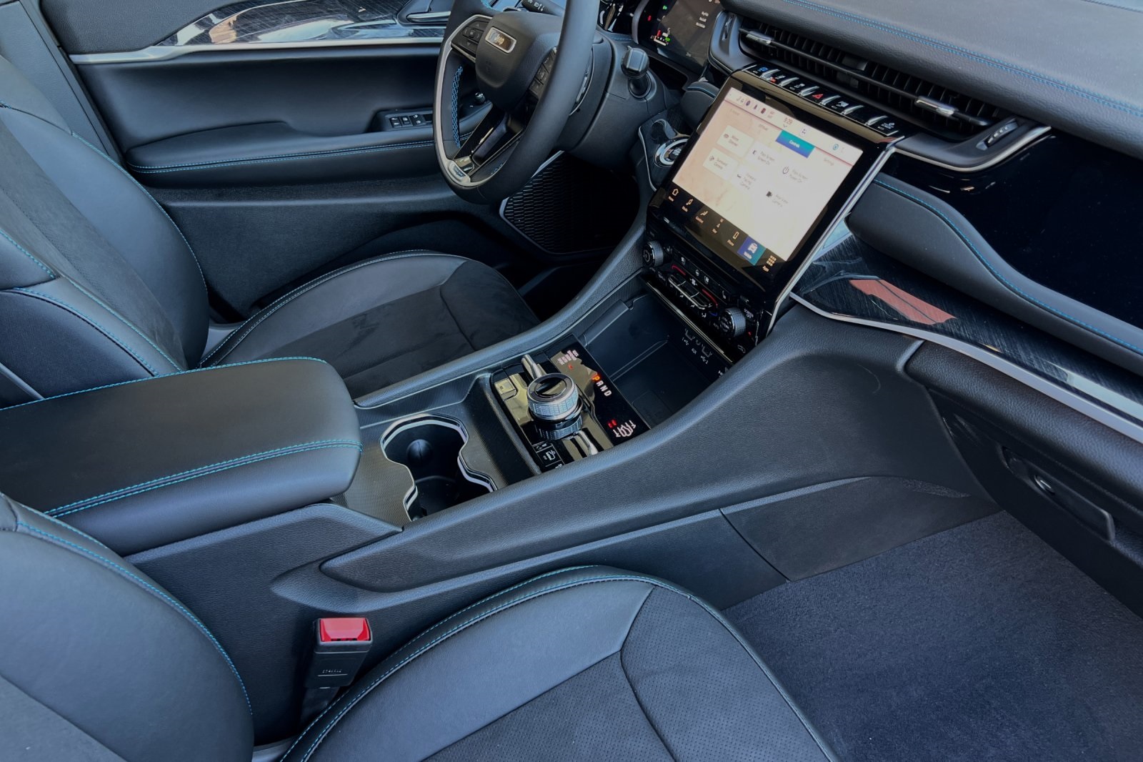 2023 Jeep Grand Cherokee Trailhawk 4xe photo 15