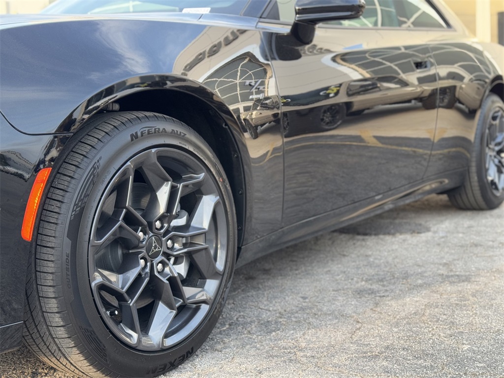 2025 Dodge Charger Daytona R/T photo 9