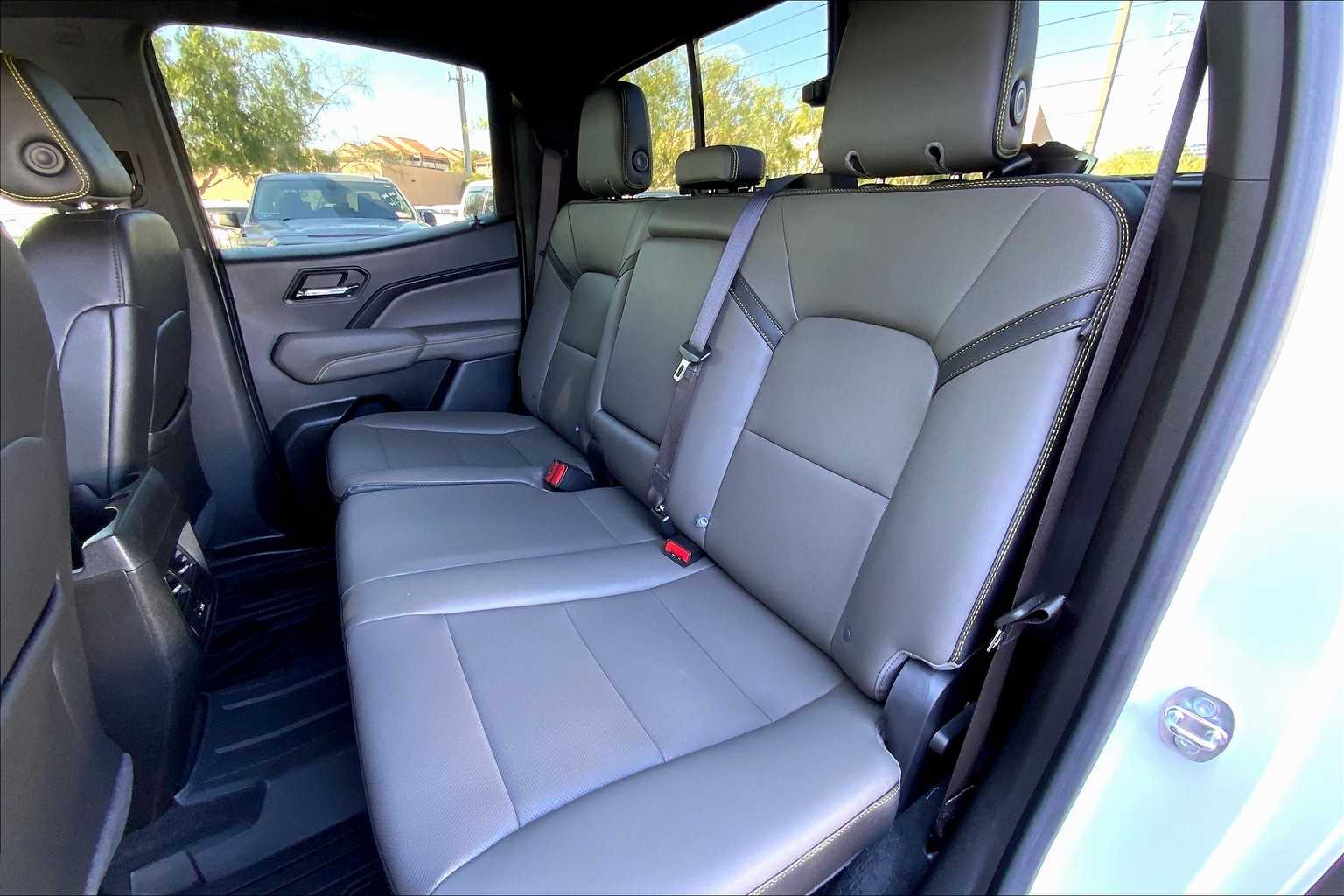 2023 Chevrolet Colorado ZR2 photo 19