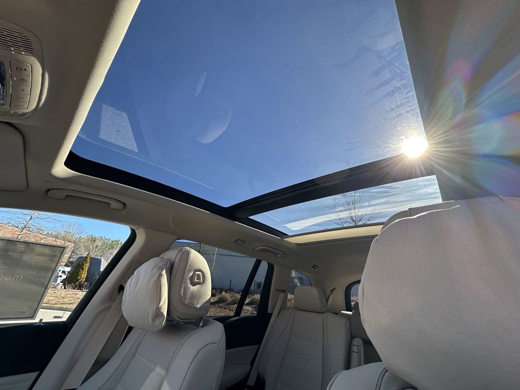 2025 Mercedes Benz GLS 450 4MATIC photo 34