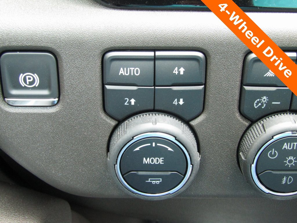 2025 Chevrolet Silverado 1500 LTZ photo 14