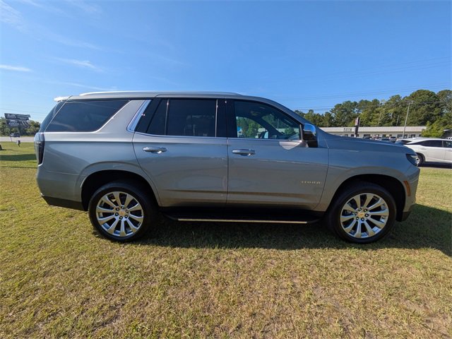 2025 Chevrolet Tahoe Premier photo 3
