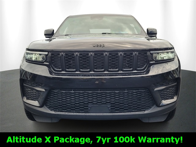 2023 Jeep Grand Cherokee Altitude X photo 2