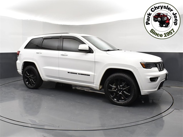 2022 Jeep Grand Cherokee WK Laredo X's photo
