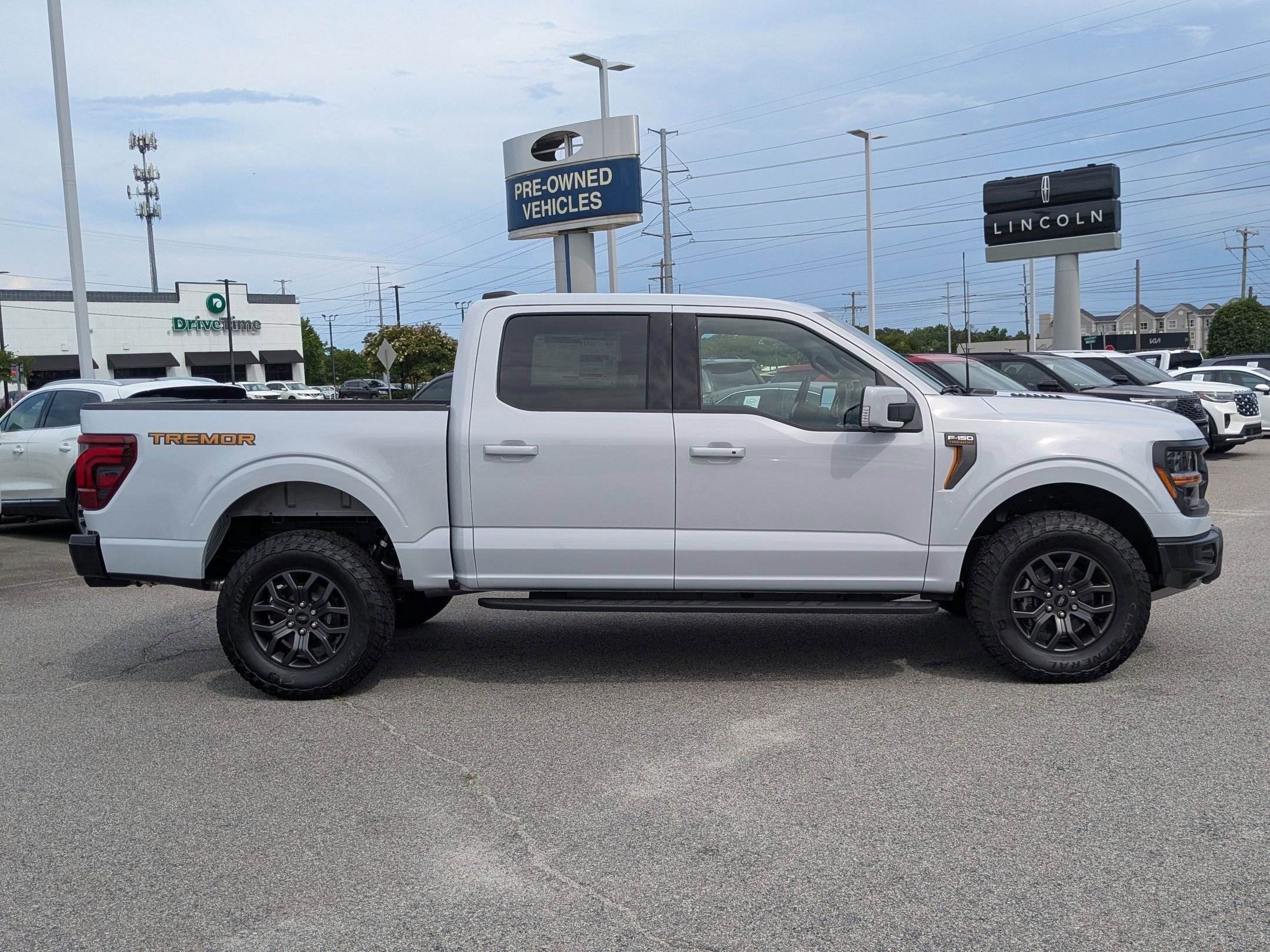 2025 Ford F-150 Tremor photo 3