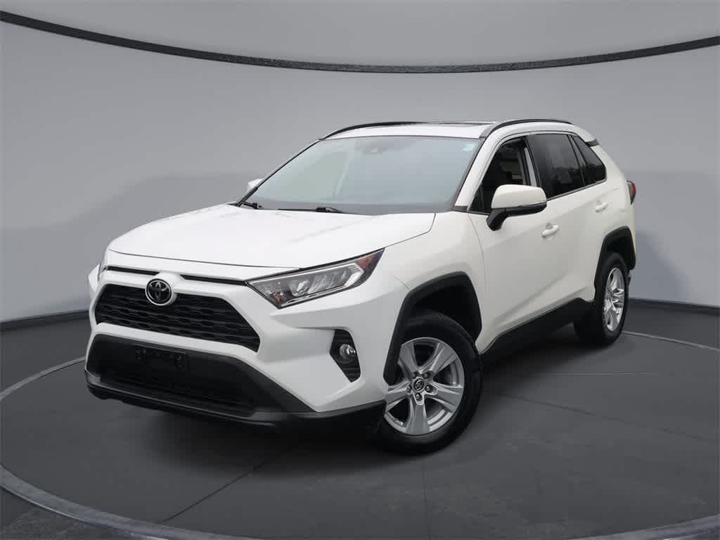2019 Toyota RAV4 XLE's photo