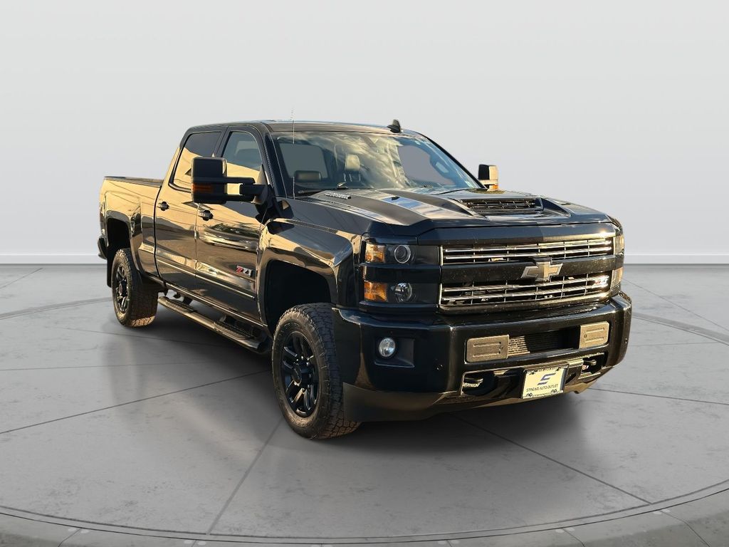 2018 Chevrolet Silverado HD LTZ's photo