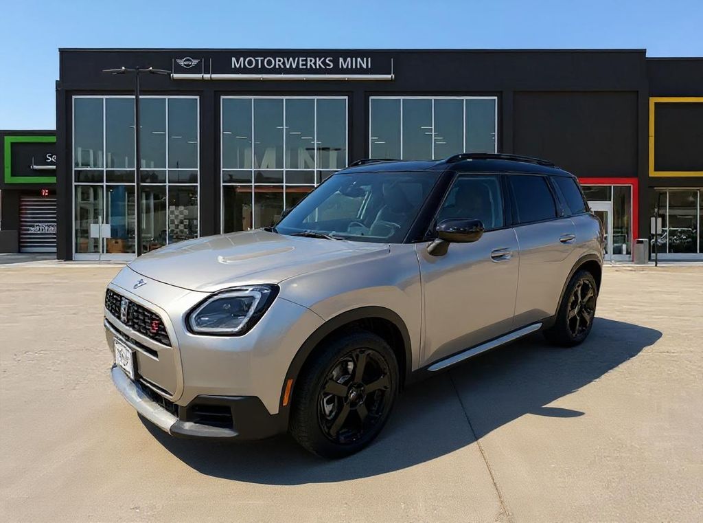 2026 MINI Countryman S's photo