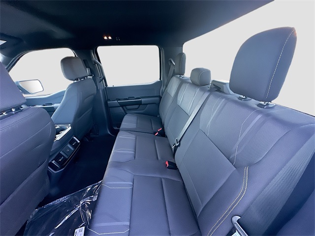 2025 Ford F-150 STX photo 4