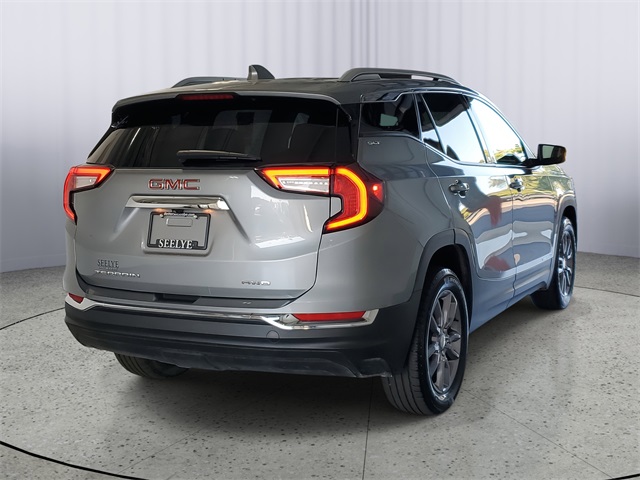 2023 Gmc Terrain SLT photo 2