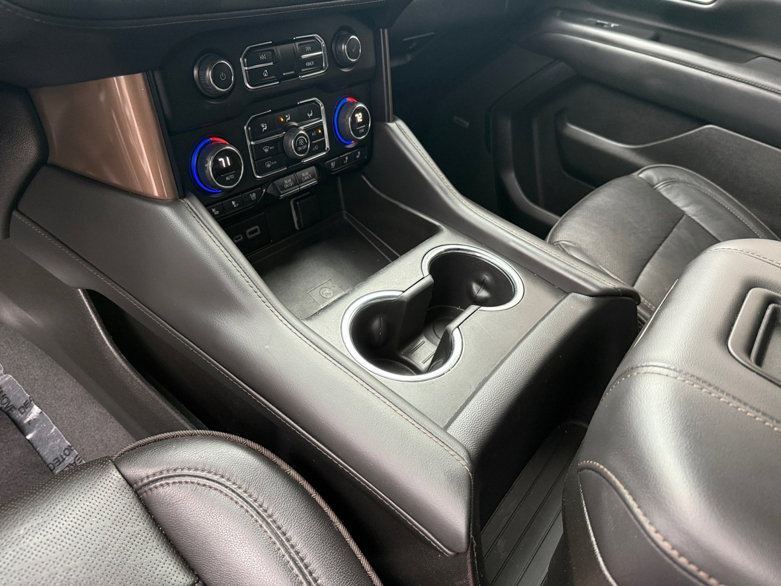 2023 Chevrolet Tahoe High Country photo 12