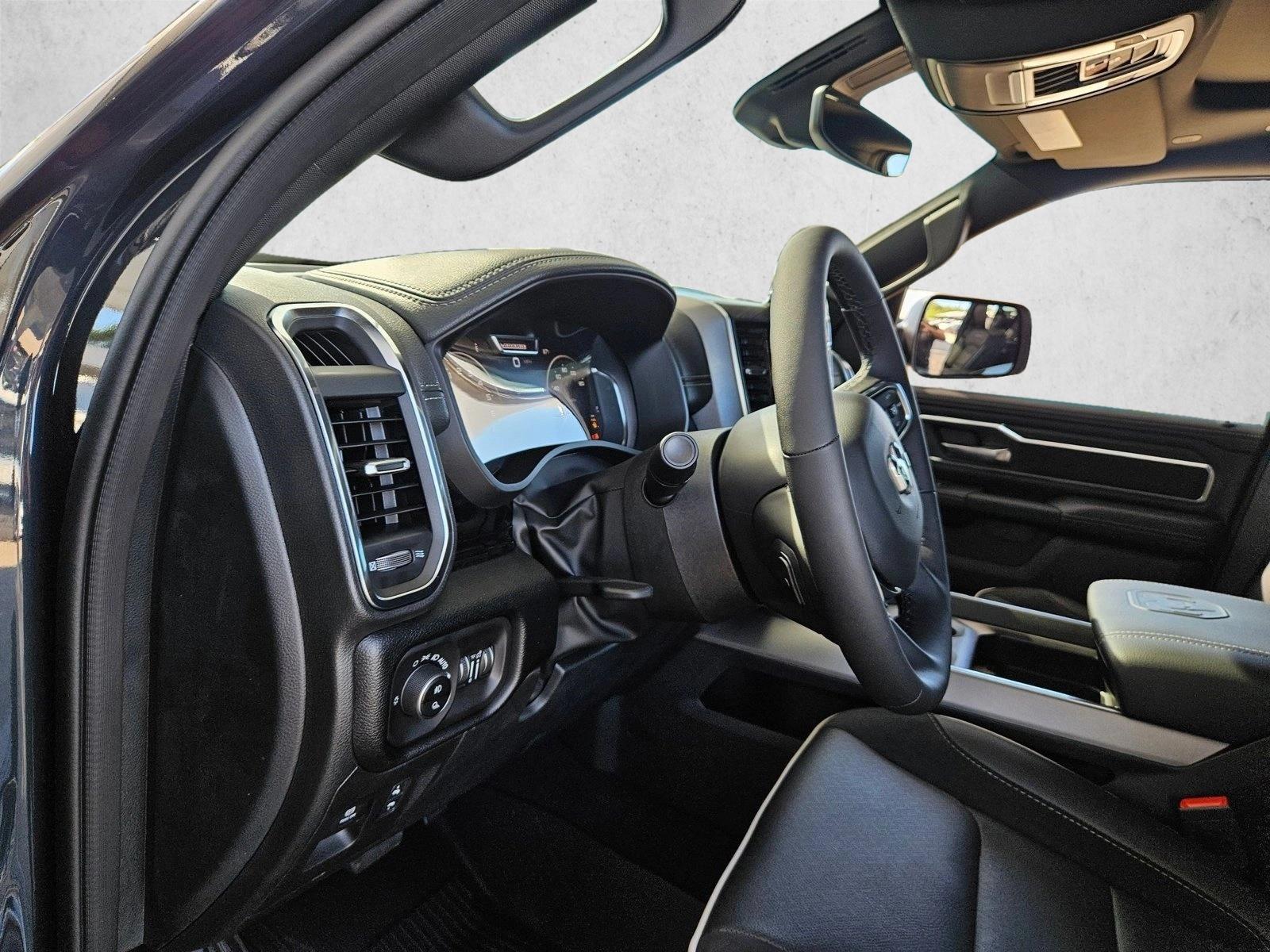 2026 Ram 1500 Laramie photo 3