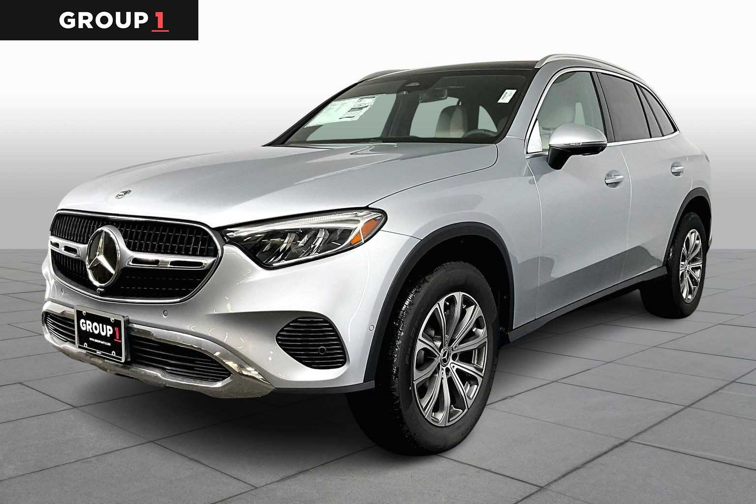 2026 Mercedes-Benz GLC Base's photo