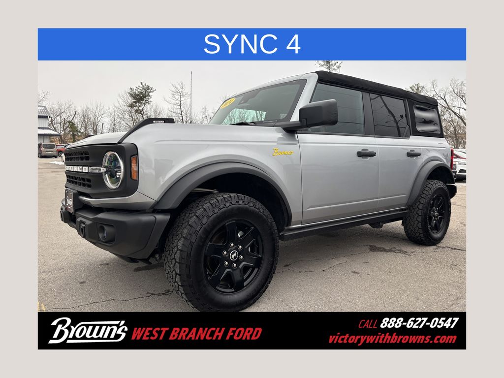 2024 Ford Bronco 4-Door Black Diamond's photo