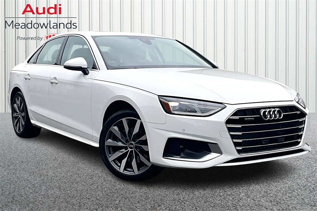 2022 Audi A4 40 Premium Quattro photo 3