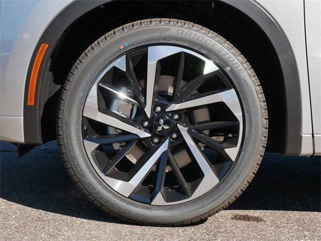 2025 Mitsubishi Outlander PHEV SEL photo 3