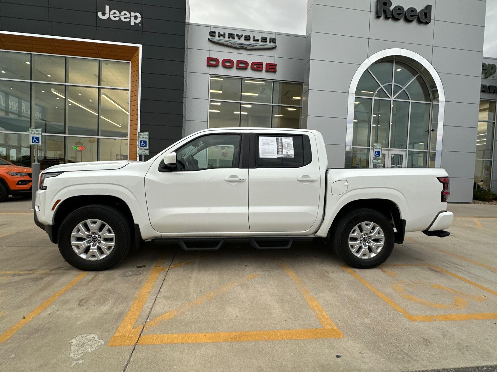 Used 2022 Nissan Frontier SV with VIN 1N6ED1EKXNN682046 for sale in Kansas City