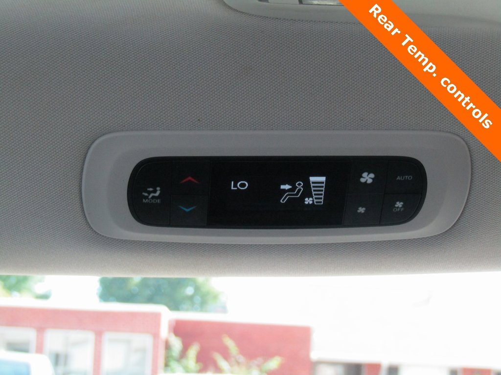 2022 Chrysler Pacifica Touring L photo 12