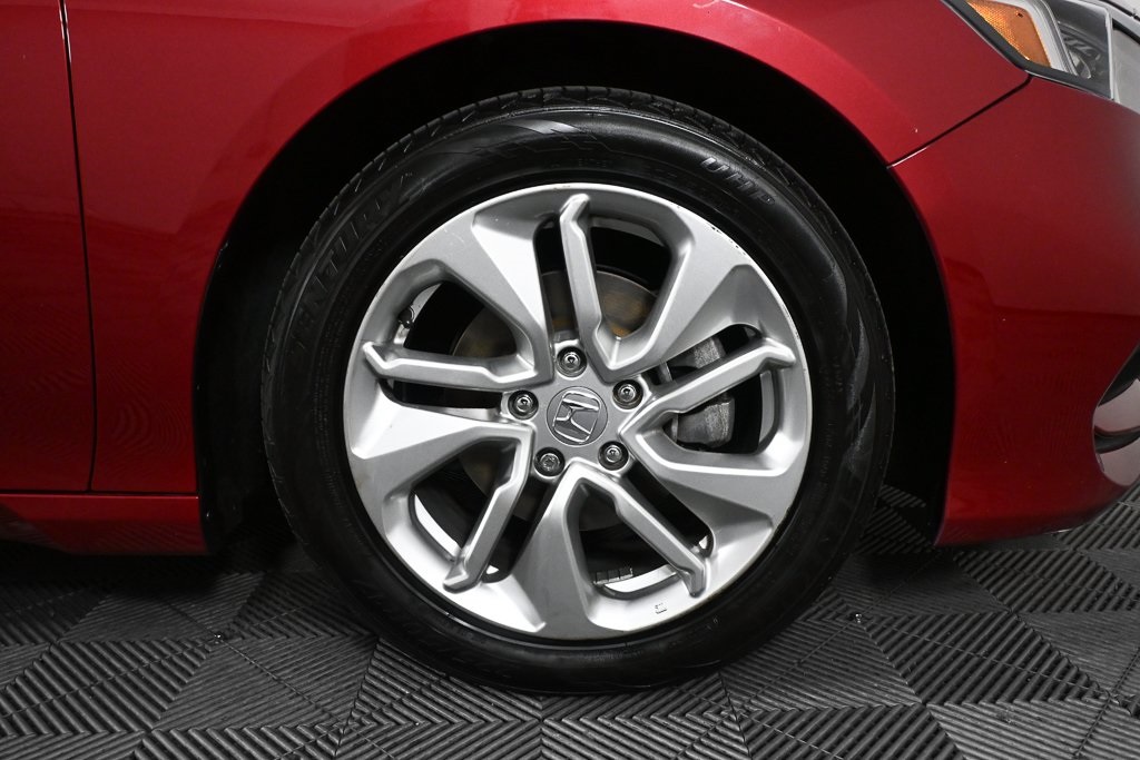 2018 Honda Accord LX photo 32
