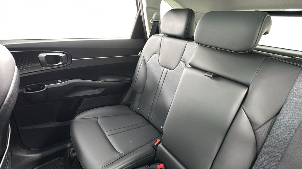 2026 Kia Sorento S photo 14