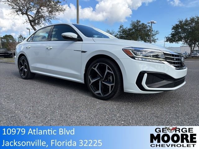 2021 Volkswagen Passat R-Line