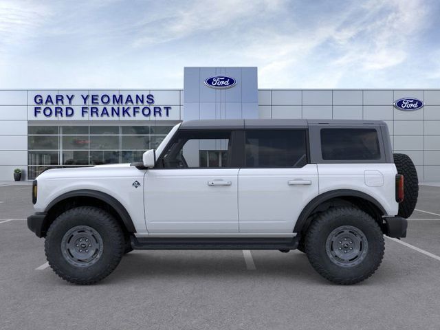 2025 Ford Bronco Outer Banks photo 3